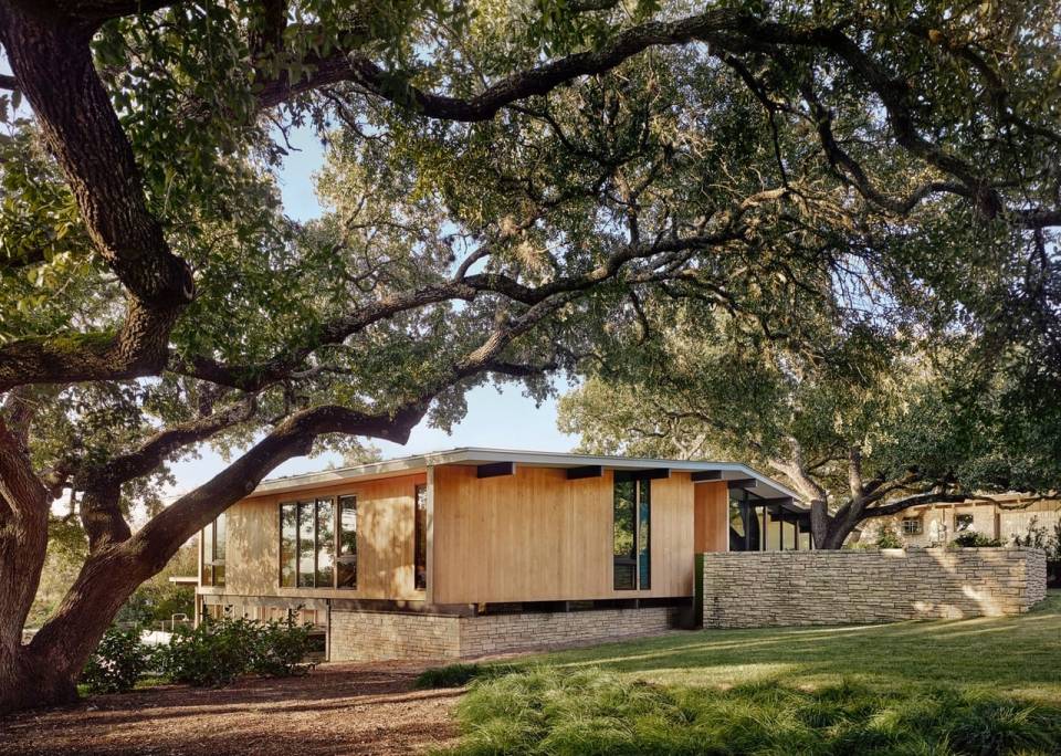 Дом из дерева и стекла в США